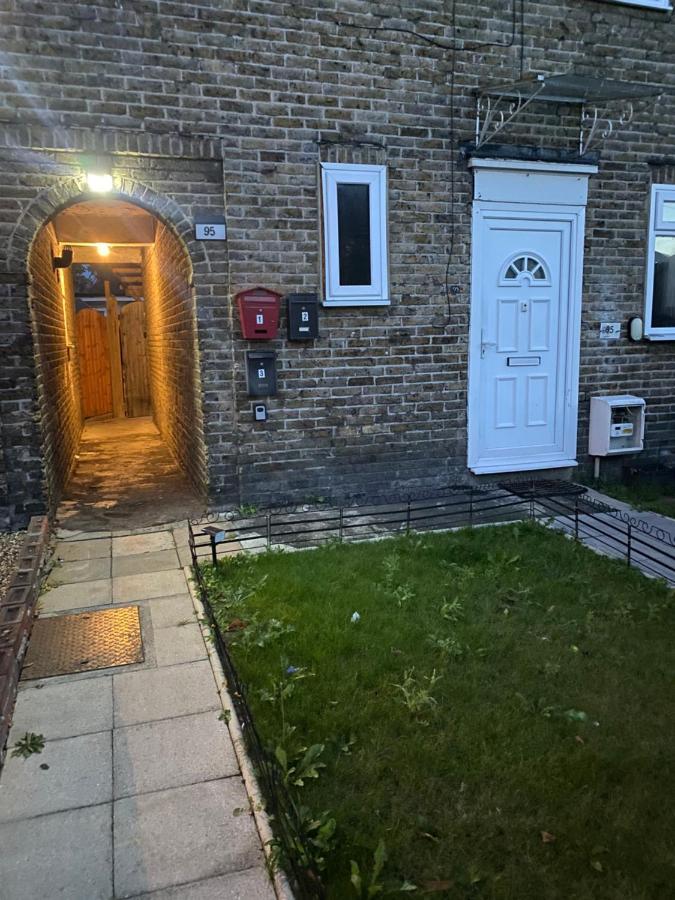 Ferienwohnung Grangemill Garden Annex London Exterior foto